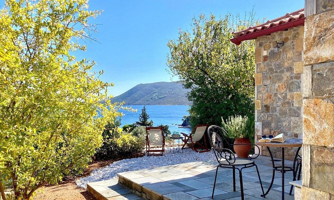 Lithea Villas And Studios By The Sea Agios Petros  Exterior photo