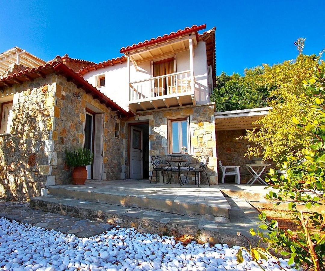 Lithea Villas And Studios By The Sea Agios Petros  Exterior photo