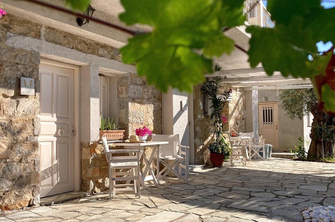 Lithea Villas And Studios By The Sea Agios Petros  Exterior photo