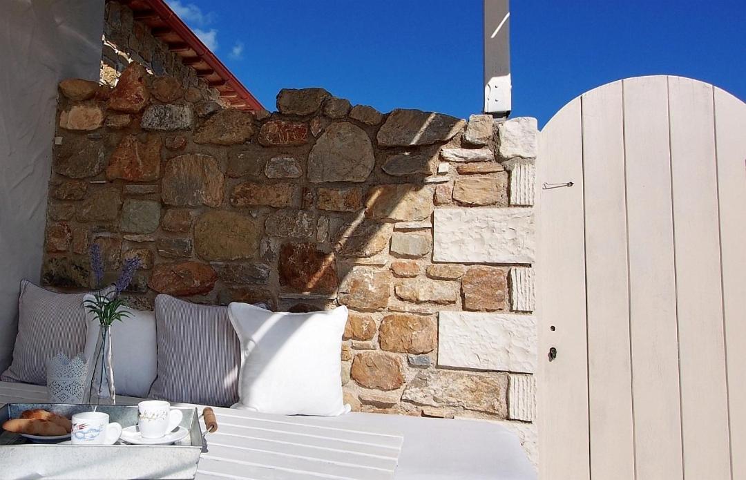 Lithea Villas And Studios By The Sea Agios Petros  Exterior photo