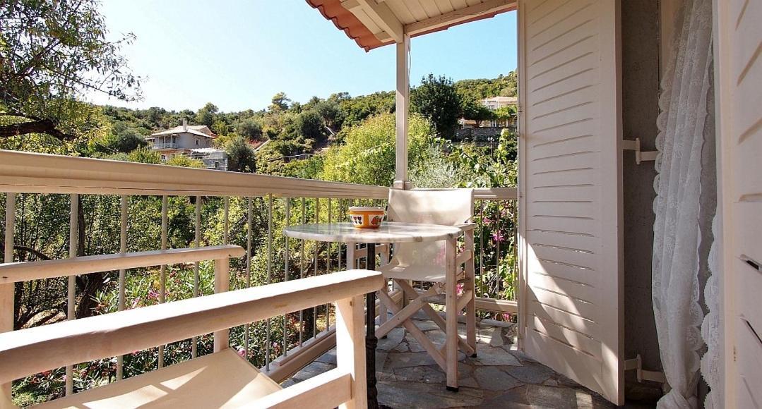 Lithea Villas And Studios By The Sea Agios Petros  Exterior photo