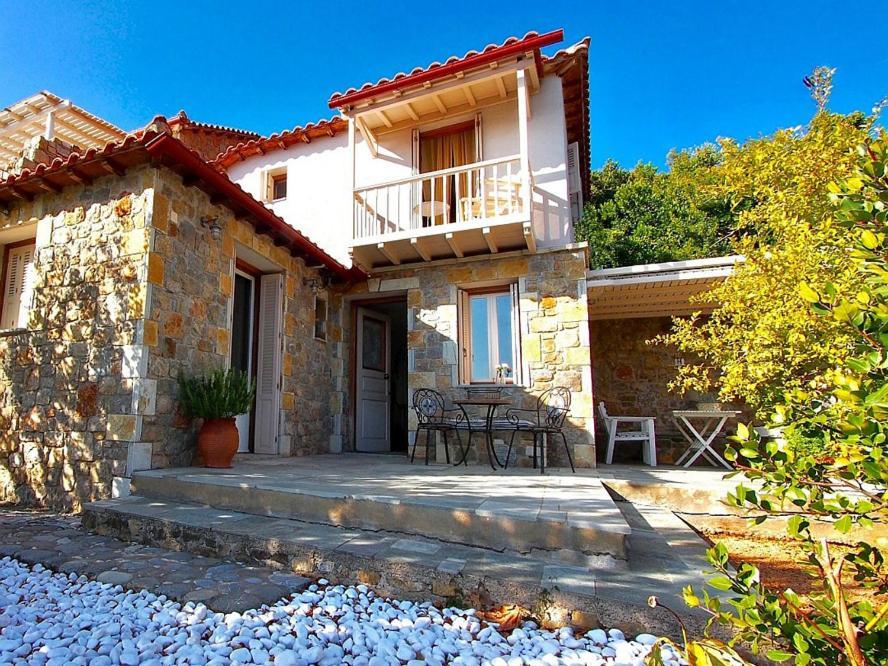 Lithea Villas And Studios By The Sea Agios Petros  Exterior photo